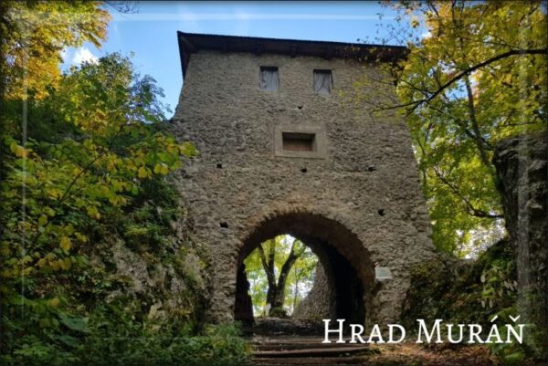 Muráň Castle III - Resin fridge magnet